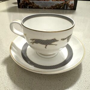 Coriander from Russian Leather Candle in Tea Cup - only tea set 1